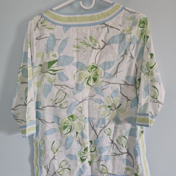 Gretchen Scott Designs White and Green Floral Tunic Size M - Picture 3 of 3